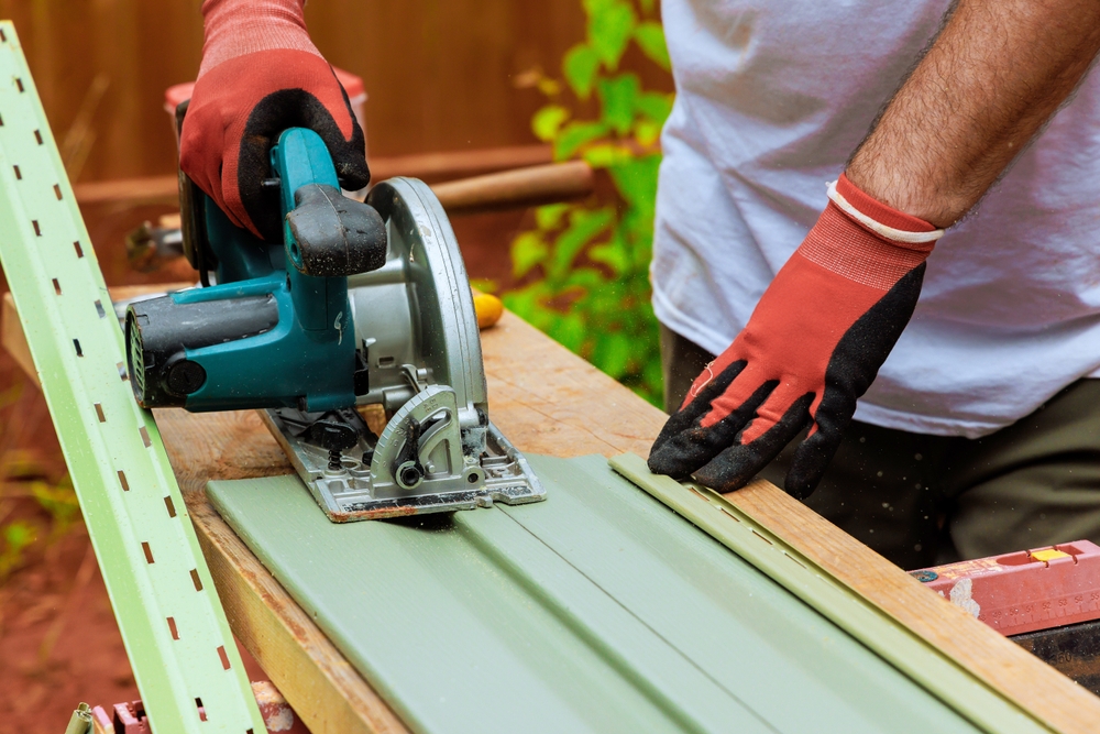 Exterior Painting vs. Siding Replacement: When a Fresh Coat of Paint is Enough to Save Your Home’s Look